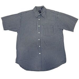 GAP Plaid Short Sleeves Button Up Shirt w/ Front Pocket. Sz M. Great Condition